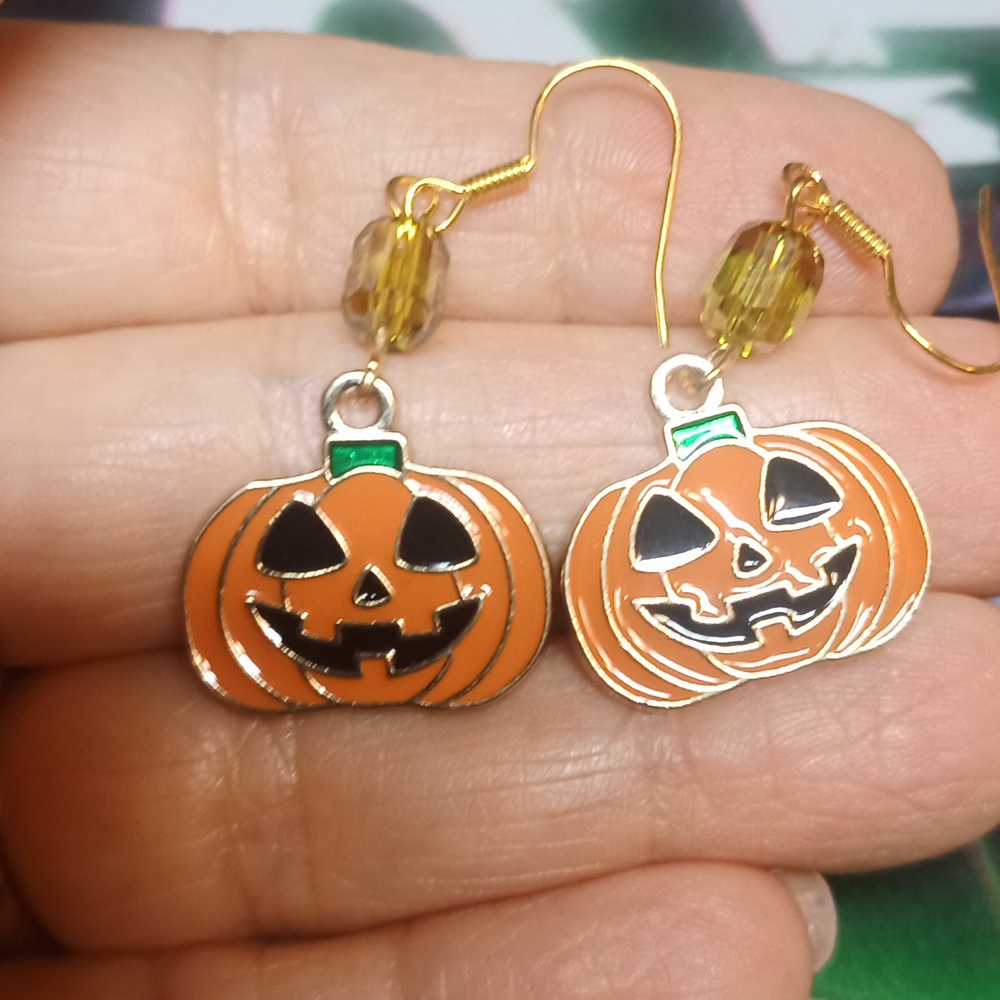 Halloween Pumpkins Earrings with green Crystal